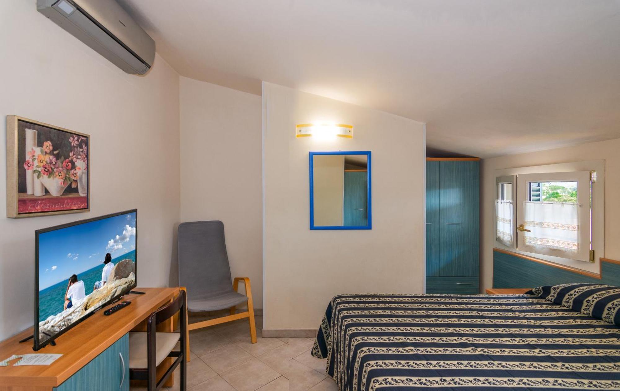Hotel Apuana Марина-ди-Пьетрасанта Экстерьер фото